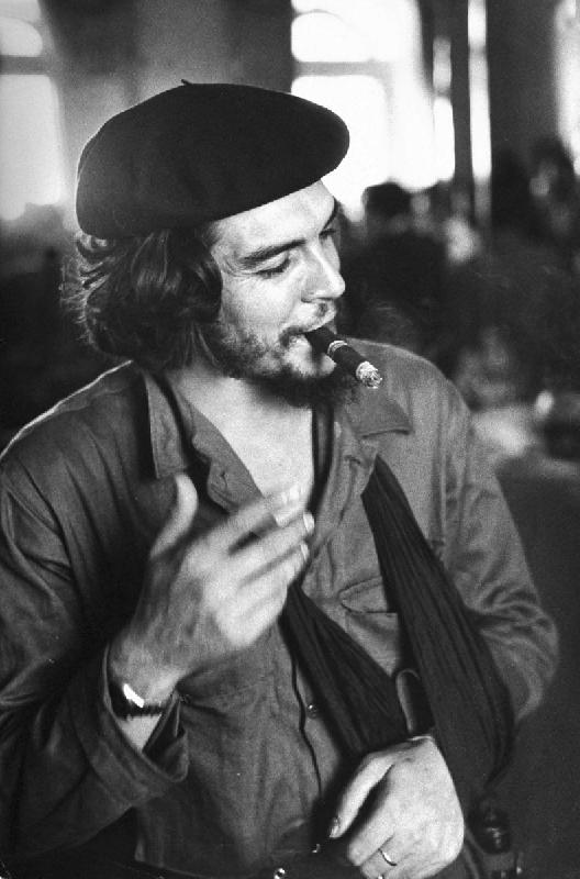 Poster Photo noir et blanc de Ernesto Che Guevara cigare