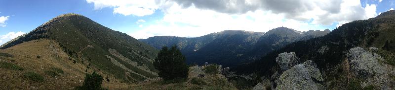Panorama depuis le col Mitjà Pyrénées Orientales montagne 