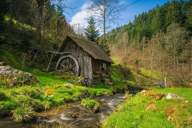 Photo d'un vieu moulin dans la campagne en Allemagne