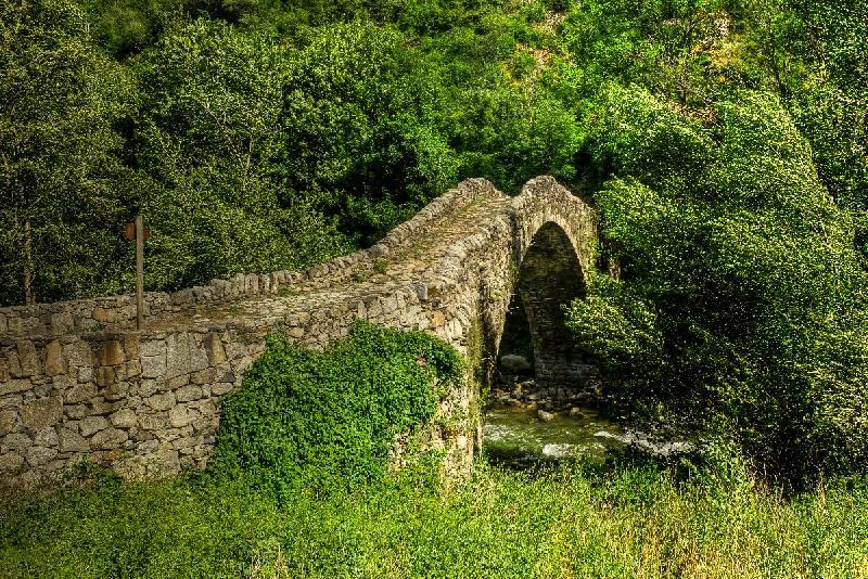 Photo vieu pont en pierre Andorre