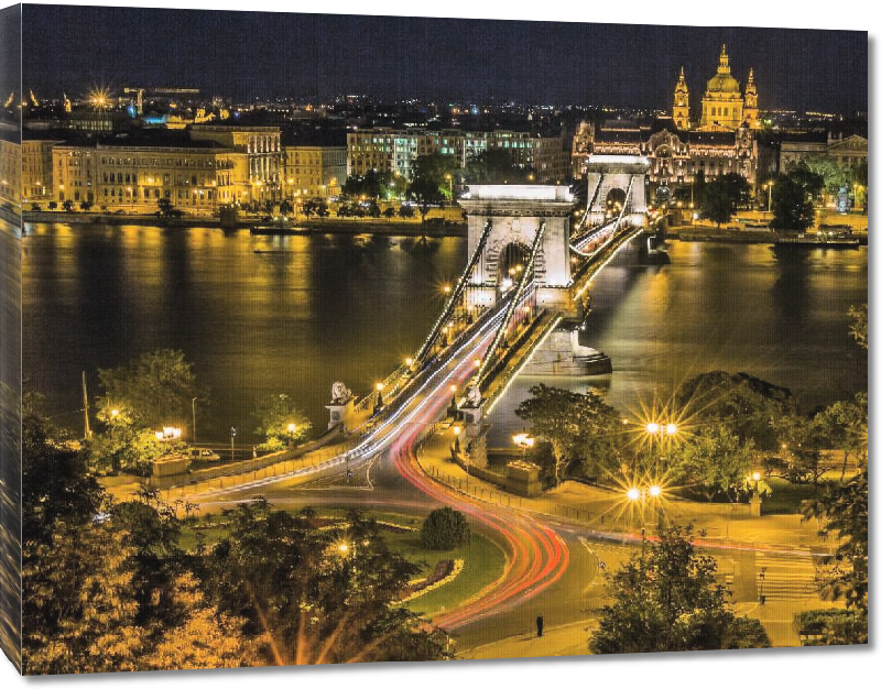 Toiles imprimées Photo du pont de Budapest de nuit en Hongrie