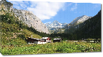 Toiles imprimées Photo ferme en montagne Alpes Autriche