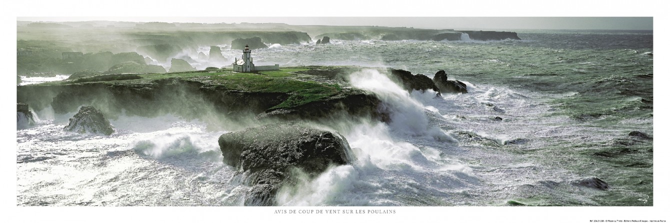Photo panoramique Avis de coup de vent sur le phare de la pointe des Poulains à Belle-Ile