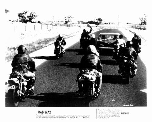 Photo en noir & blanc du film Mad Max