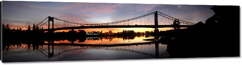 Impression sur aluminium Photo coucher de soleil du pont suspendu de Buenos Aire en Argentine