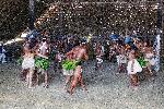 photo peuple indigène dansant au brésil