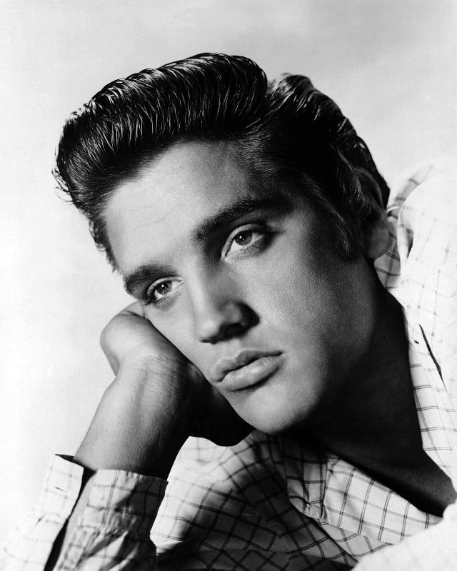 Portrait photo d'Elvis Presley 