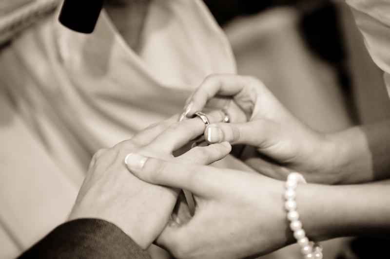 hand-black-and-white-woman-monochrome-arm-wedding-975523-.jpg