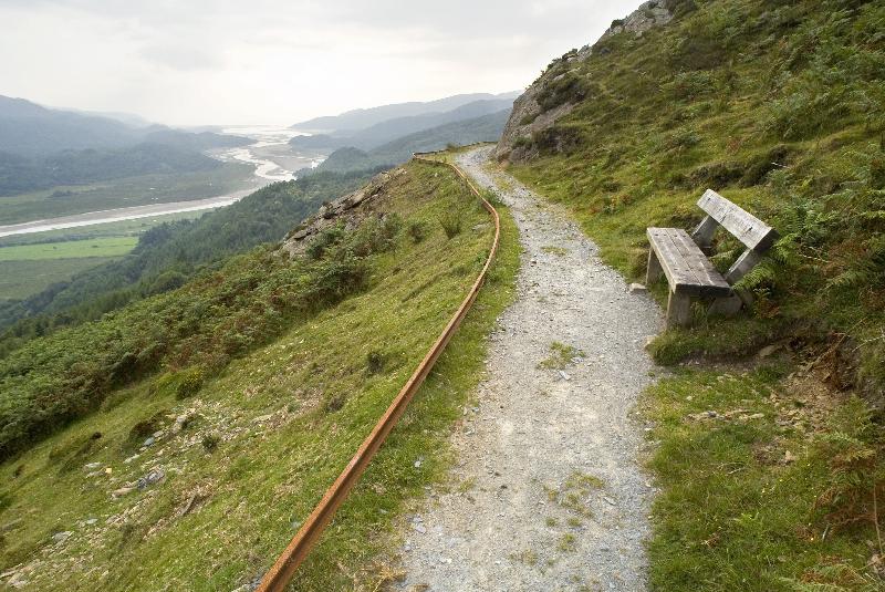 Photo Chemin de montagne accessible aux fauteuils roulants, “New Precipice Walk”