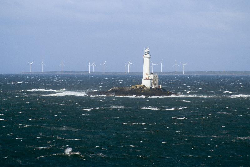 Photo Phare de Tuskar (alias. Tusker) Rock in Irish Sea nr. Rosslare, parc éolien Carnsore Point