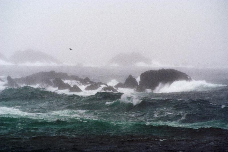 Photo Mer orageuse sur le littoral rocheux et bruyant, près d'Allihies