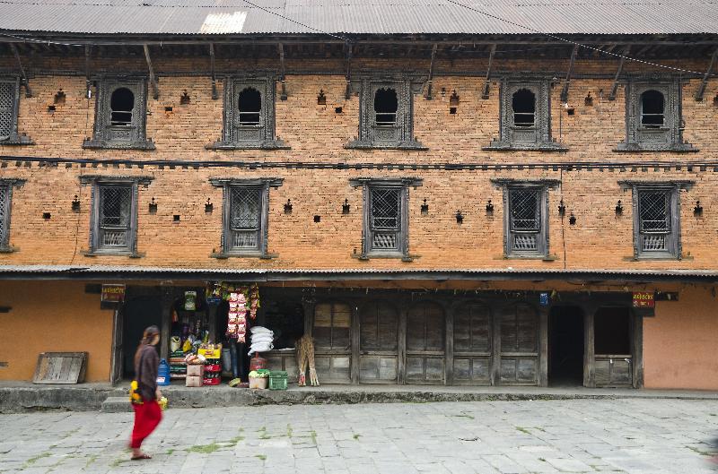  Photo Architecture traditionnelle de Newari - Ancien magasin Purano Bazaar, Pokhara, Népal