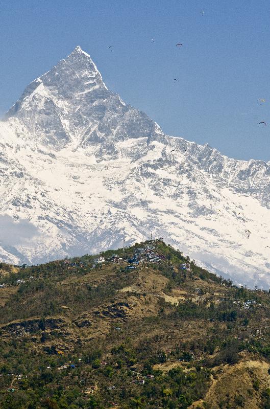 Photo Machhapuchhre (alias. Mont Fishtail) dans l'Annapurna Himalayas, vu de la colline Ananda, Pokhara, Népal