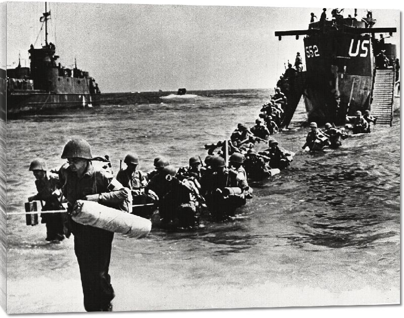 Toiles imprimées  Opération Anvil Dragoon : des soldats américains naviguent sur la plage, Cavalaire, 1944