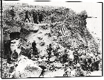 Toiles imprimées Jour J : Point du Hoc surplombant Omaha Beach après sa capture par les troupes américaines, 1944