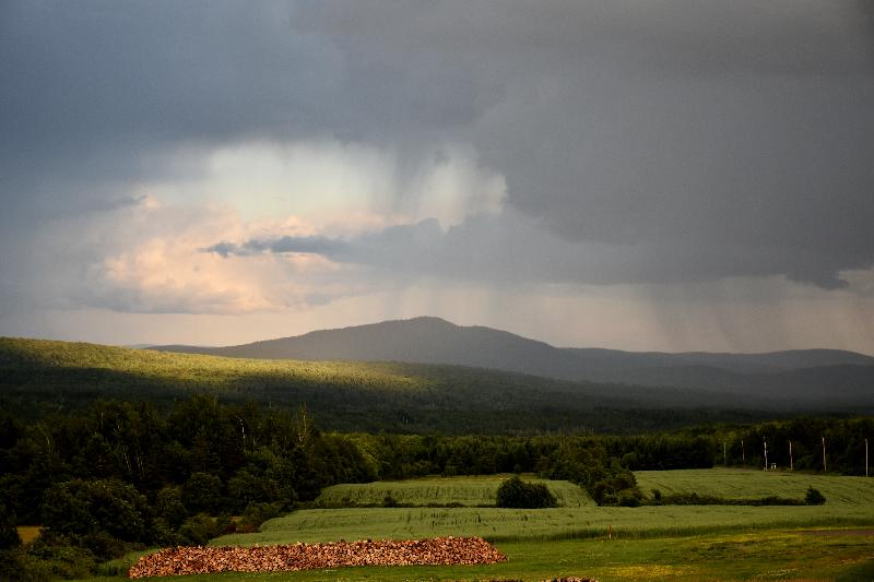 Un ciel nuageux après l'orage