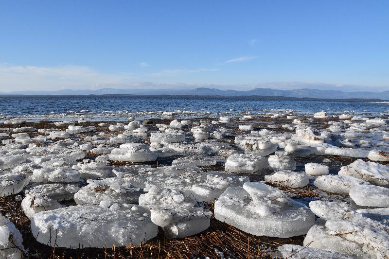 Les premières glaces sur le fleuve