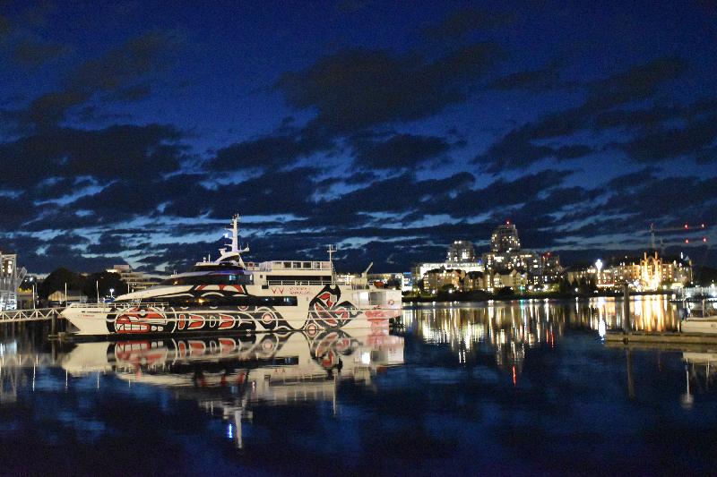 Le port de Victoria, un soir d'été