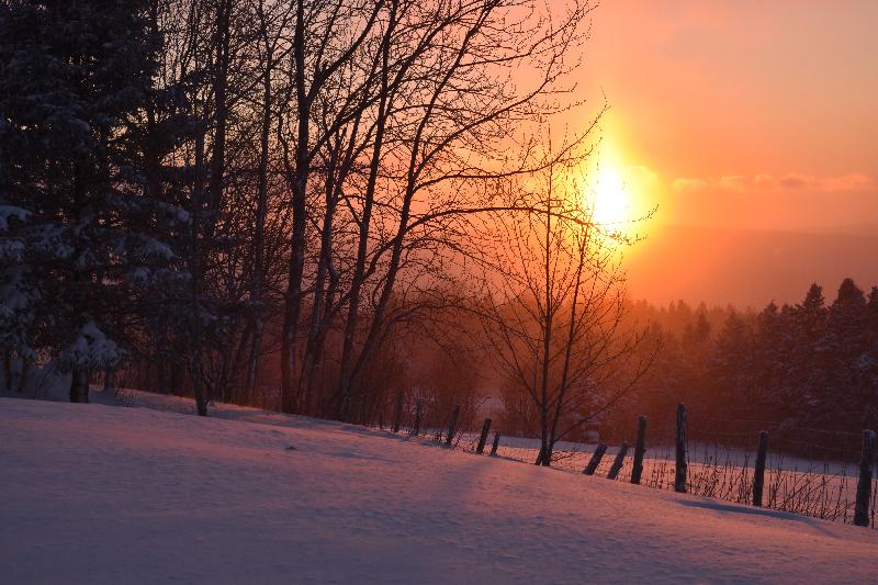 Un lever de soleil un matin froid