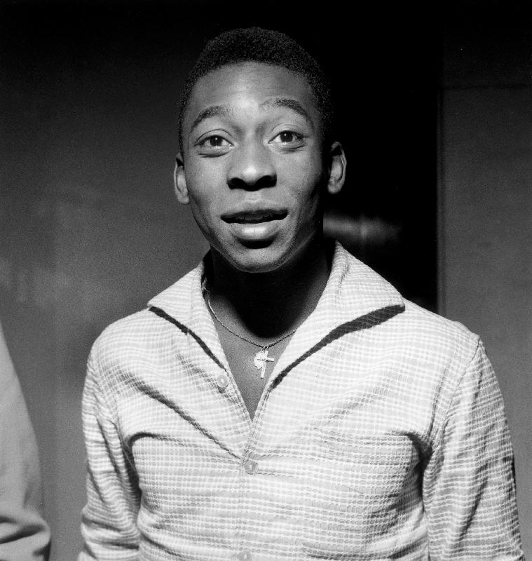 Photo Footballeur brésilien Edson Arantes Do Nascimento Aka Pele ici en 1960