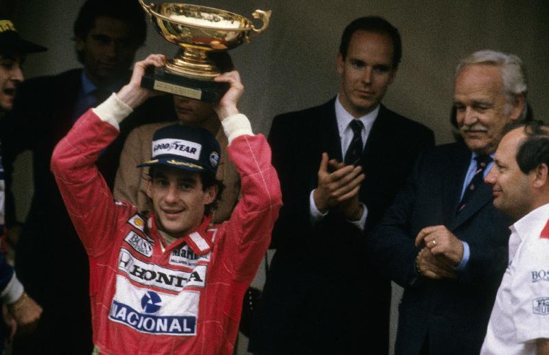 Photo Le pilote de course brésilien Ayrton Senna (1960-1994) a remporté le Grand Prix de Monaco