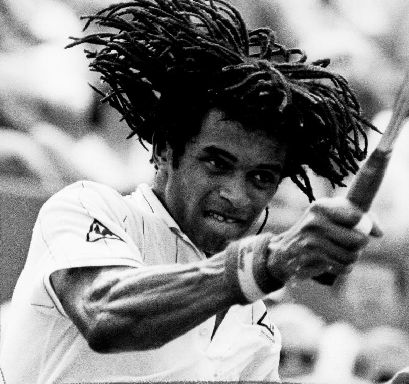 Photo  Yannick Noah Gagnant Roland Garros