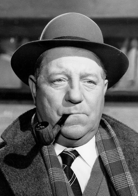 Photo film Maigret et l'Affaire Saint Fiacre avec Jean Gabin 1959 (d'apres Georges Simenon)