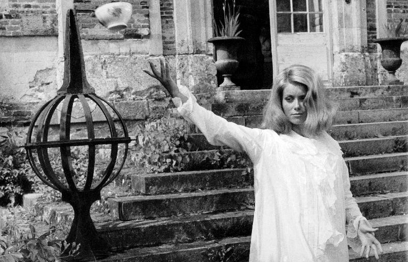 photo film  La vie de Chateau de Jean Paul Rappeneau avec Catherine Deneuve 1966