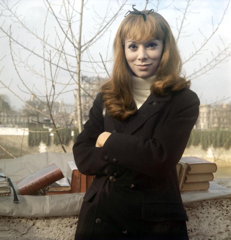 Photo de L'actrice française Mireille Darc, vers 1964 