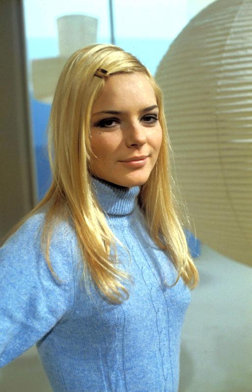 Photo de La chanteuse France Gall vers 1966