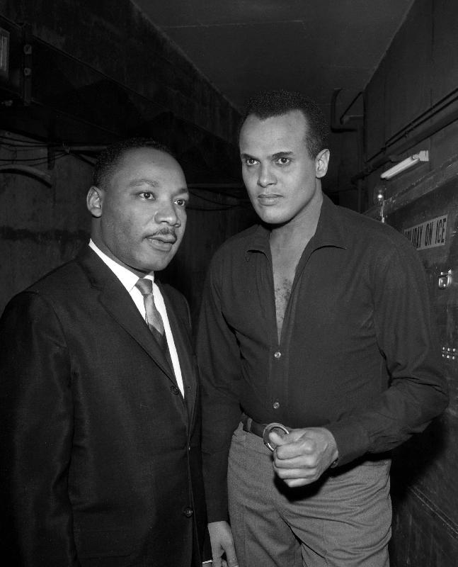 Photo Martin Luther King et Harry Belafonte au concert de Belafonte, Paris, 28 mars 1966