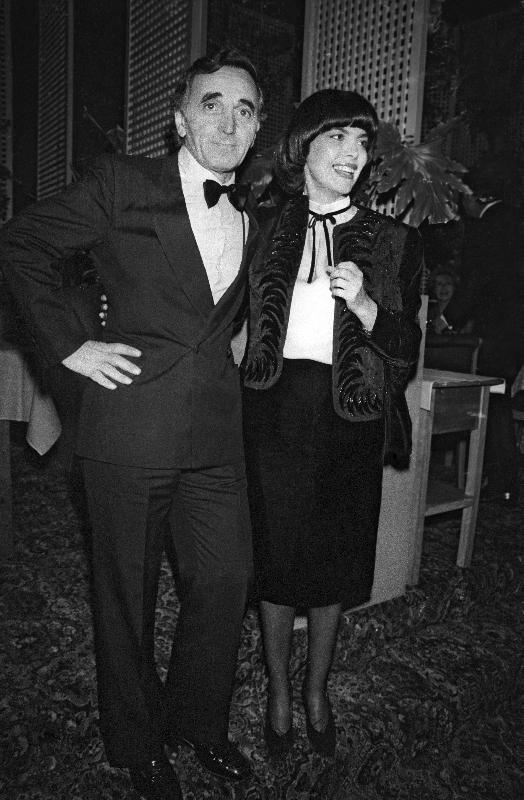 Photo des chanteurs français Charles Aznavour et Mireille Mathieu