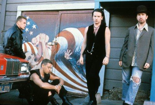 Photo en couleur de u2 dans le film U2: Rattle and Hum