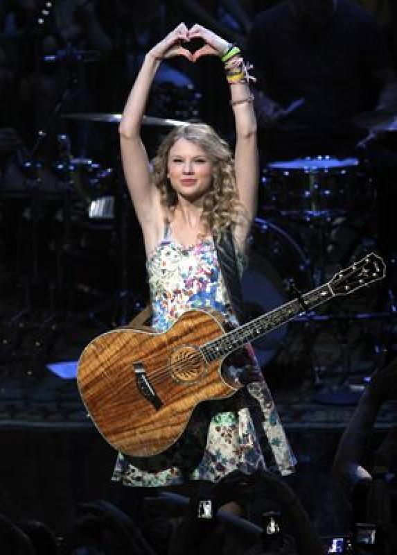 taylor swift poster taylor swift poster